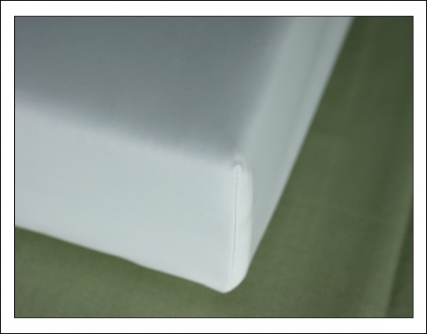 Hygienebezug/Spannbettbezug, wasserdicht u. schwer entflammbar